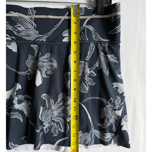Athleta Skort Women Medium Blue Floral‎ Pockets Activewear Tennis Golf Stretch - Picture 3 of 16